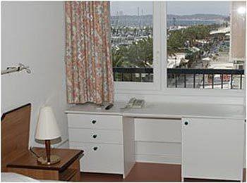 Les Voiliers Hotel Hyeres
